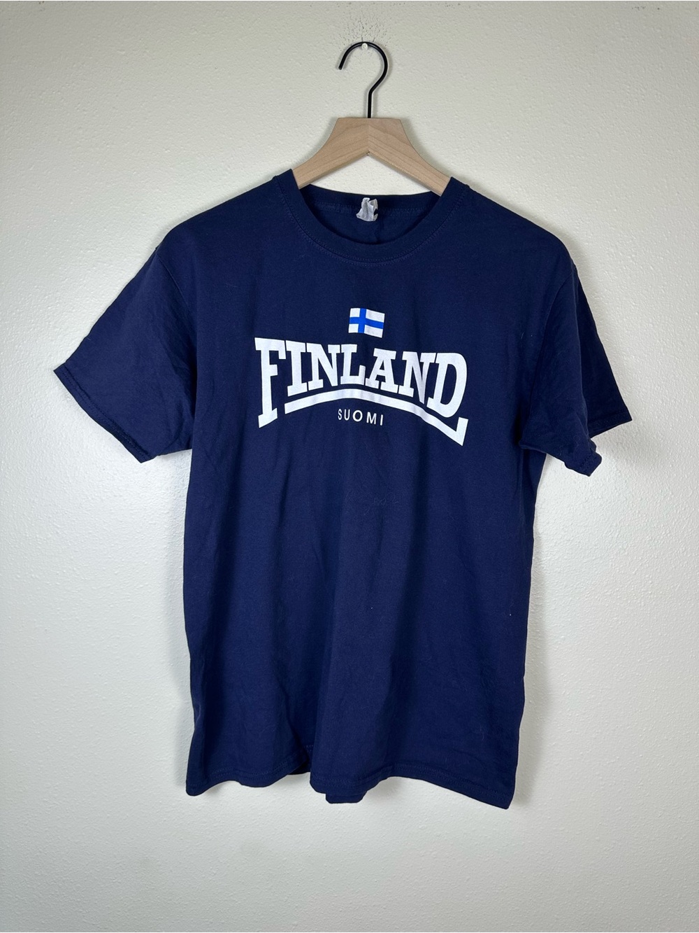 Finland Suomi Unisex Medium Finnish Navy Blue Graphic Tee Shirt